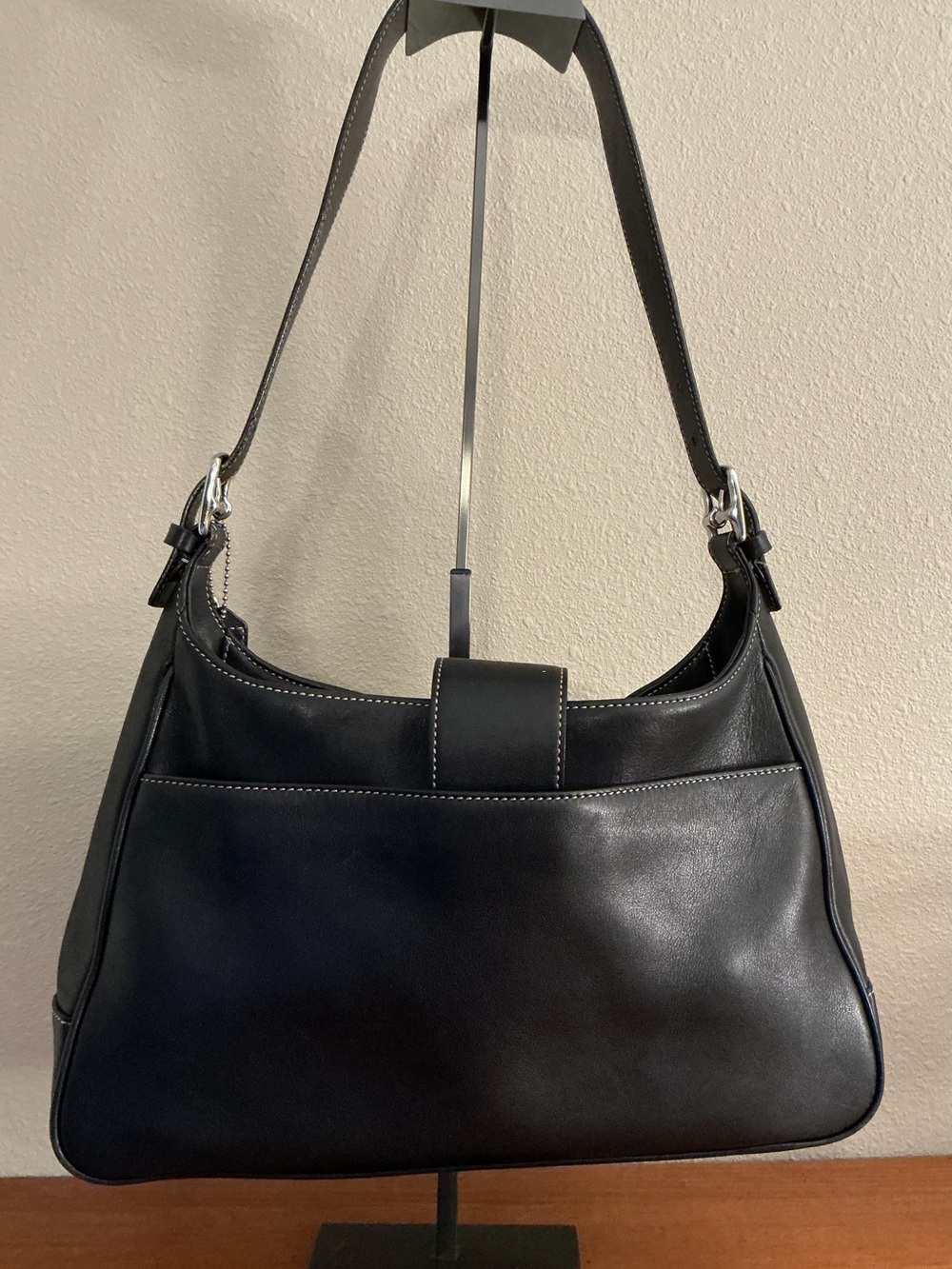 Coach Hampton Vintage Shoulder Bag (2000) - Picture 3 of 8